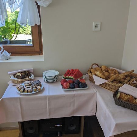 Bed and Breakfast Gruendner Vendeghaz Siófok Zewnętrze zdjęcie