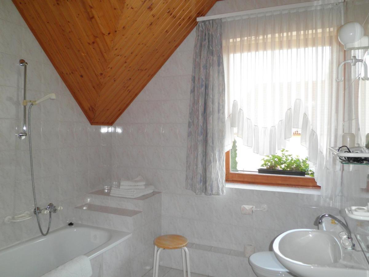 Bed and Breakfast Gruendner Vendeghaz Siófok Zewnętrze zdjęcie