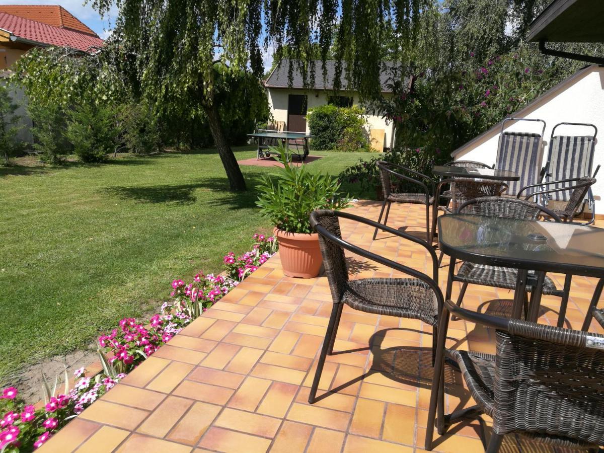 Bed and Breakfast Gruendner Vendeghaz Siófok Zewnętrze zdjęcie
