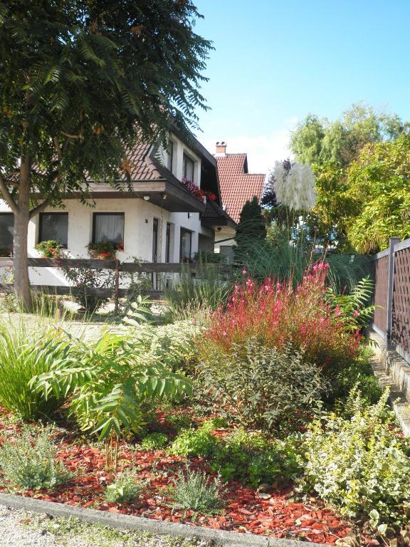 Bed and Breakfast Gruendner Vendeghaz Siófok Zewnętrze zdjęcie