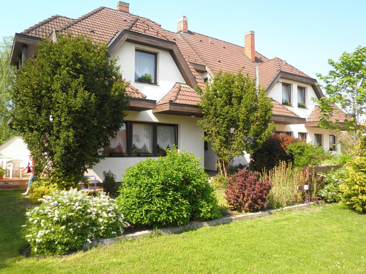 Bed and Breakfast Gruendner Vendeghaz Siófok Zewnętrze zdjęcie